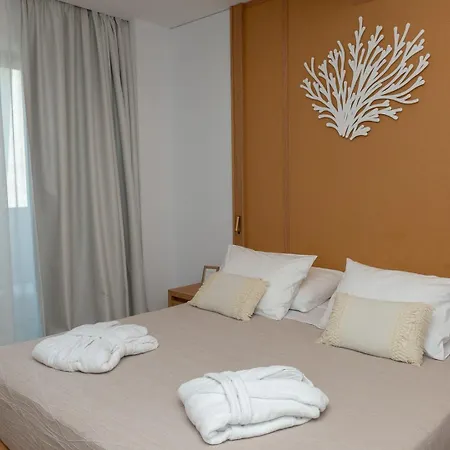 Hotel The 12th Rhodes City