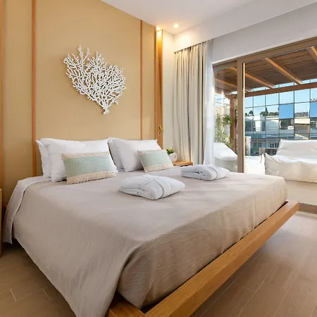 Hotel The 12th 3*