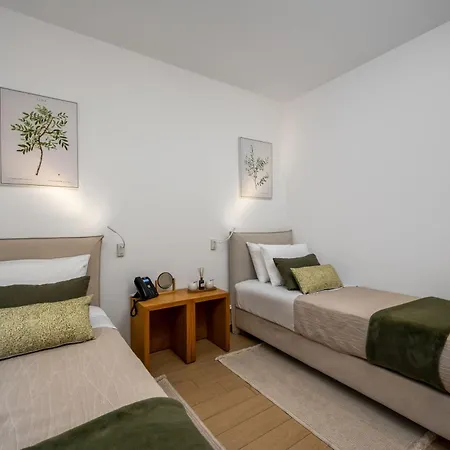 The 12th Hotel 3*