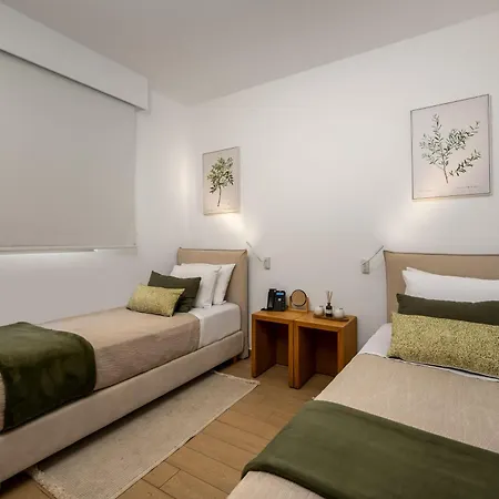 Hotel The 12th Rhodes City