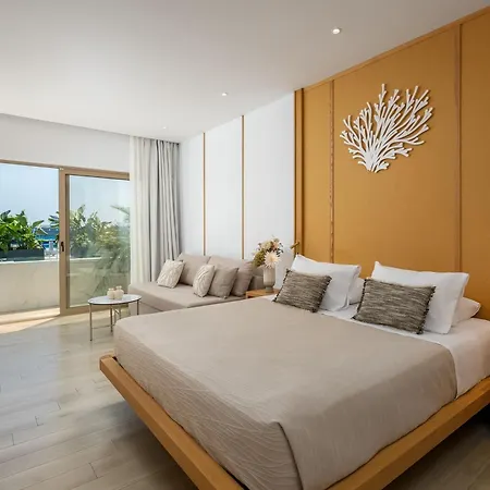 The 12th Hotel 3*