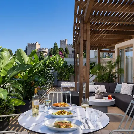 The 12th Hotel 3*