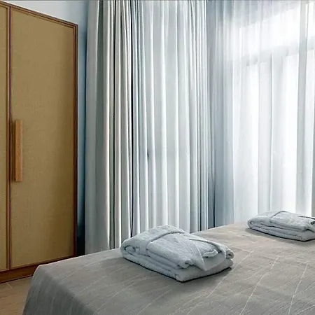 Hotel The 12th 3*
