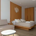Hotel The 12th